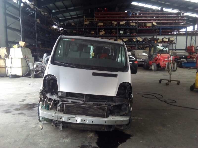 renault trafic combi (ab 4.01) del año 2001