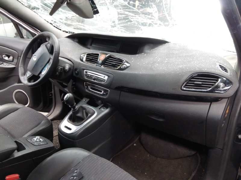 renault scenic iii del año 2011