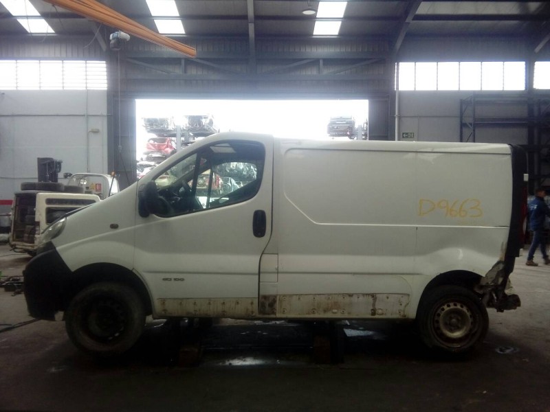 nissan primastar (x83) del año 2005