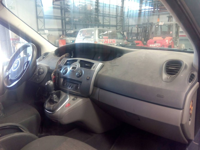 renault scenic ii del año 2007