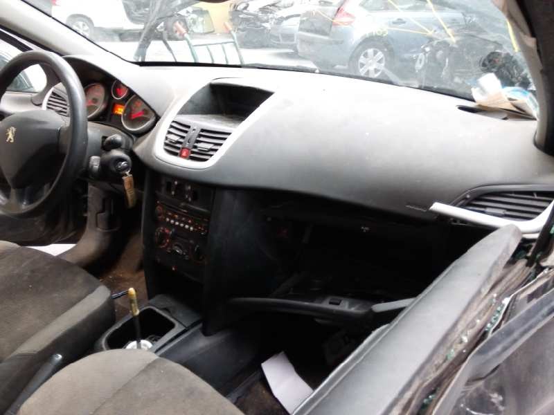 peugeot 207 del año 2007