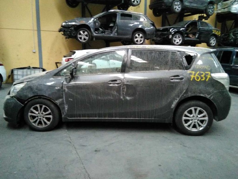 toyota verso del año 2011