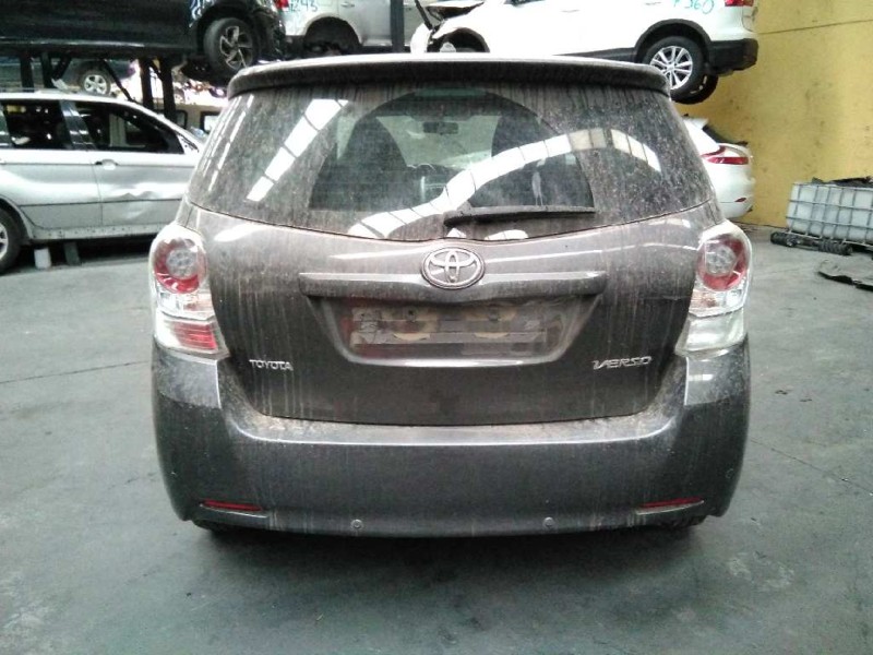 toyota verso del año 2011