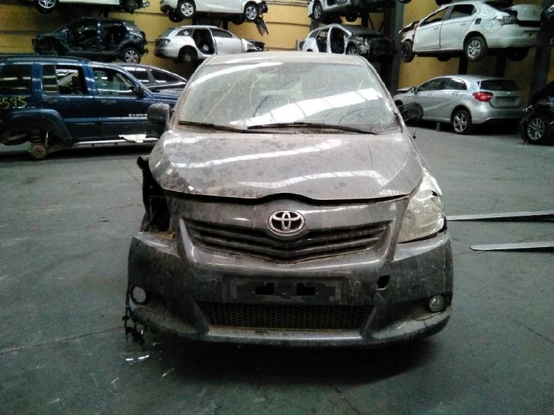 toyota verso del año 2011