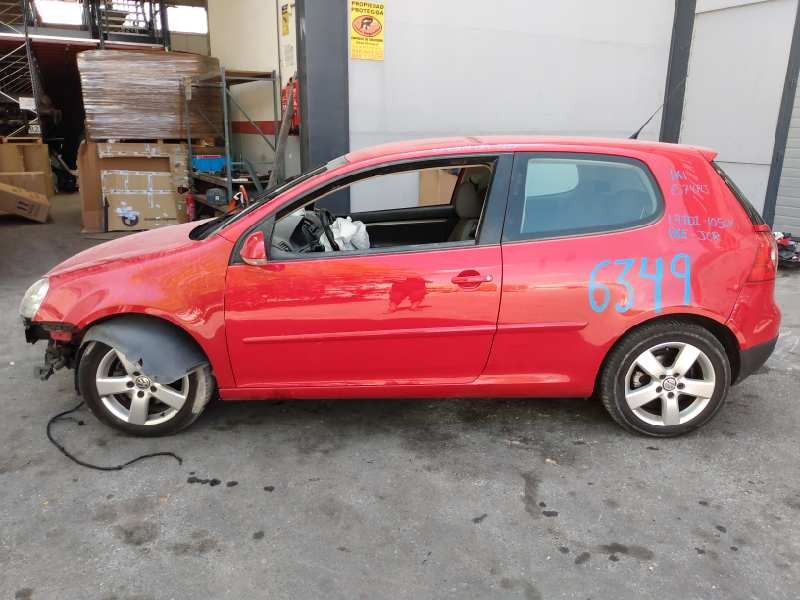 volkswagen golf v berlina (1k1) del año 2006