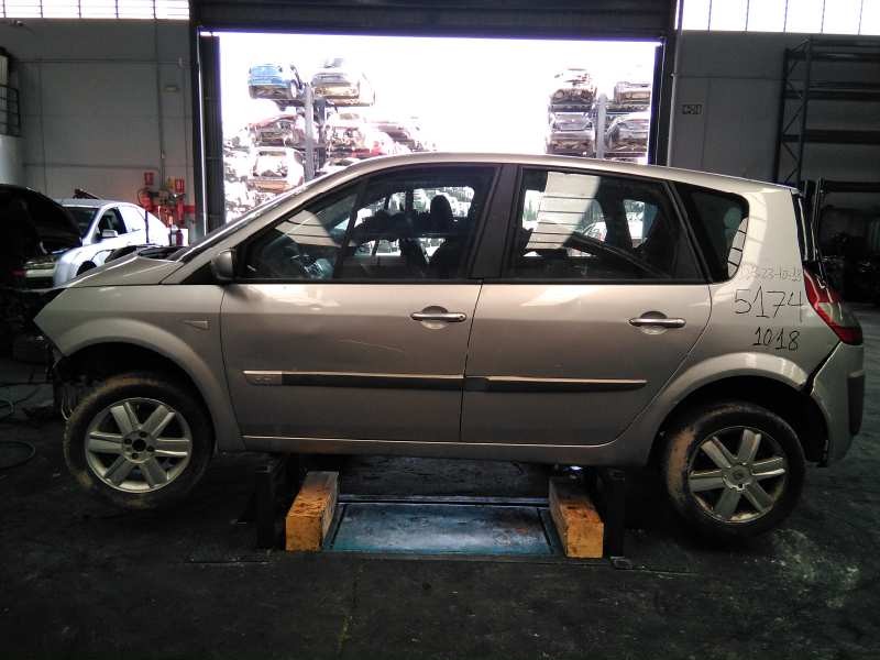 renault scenic ii del año 2003