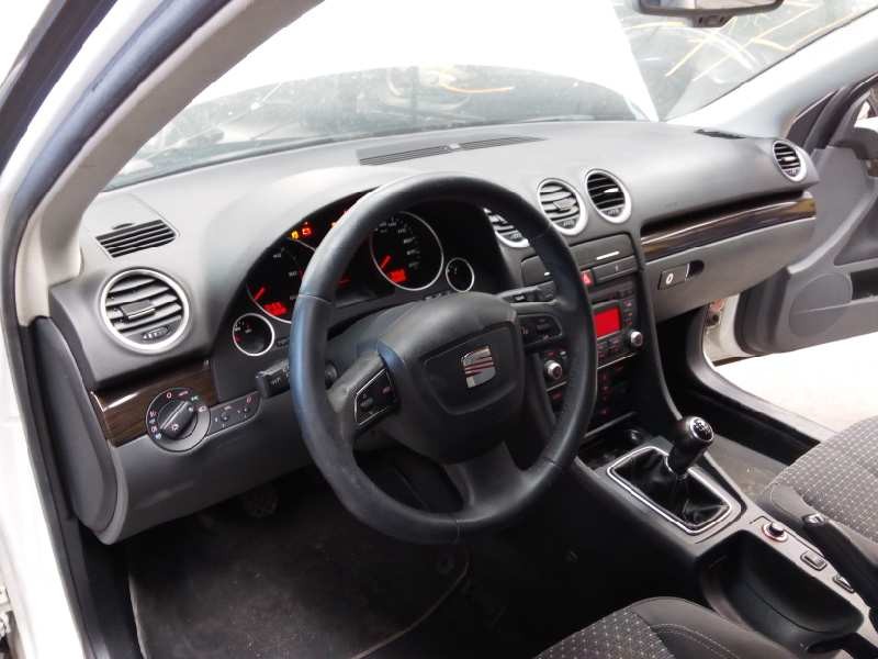 seat exeo berlina (3r2) del año 2010