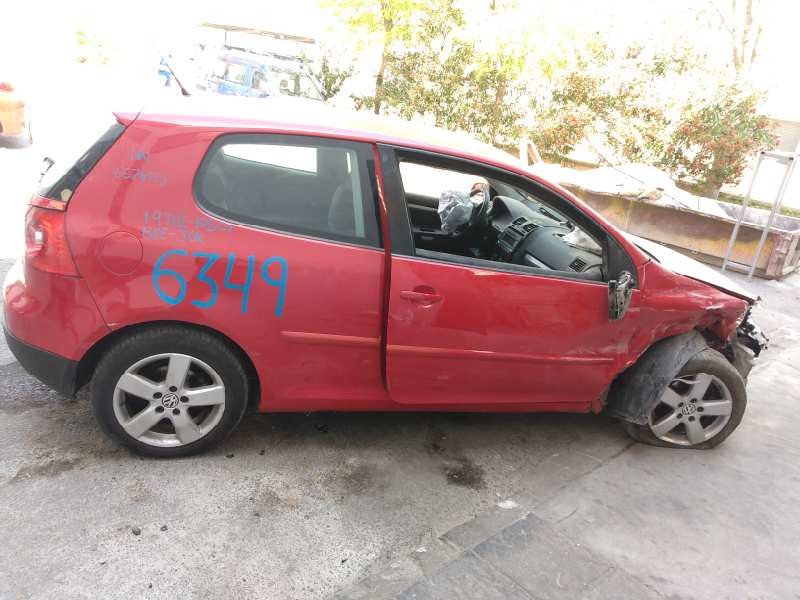 volkswagen golf v berlina (1k1) del año 2006