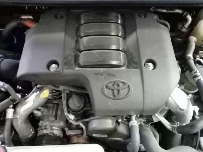 toyota land cruiser (j15) del año 2009