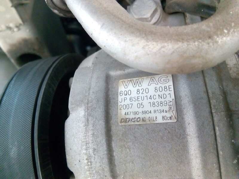 seat ibiza (6l1) del año 2007