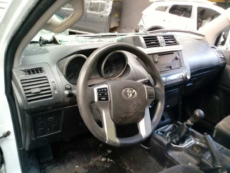 toyota land cruiser (j15) del año 2009