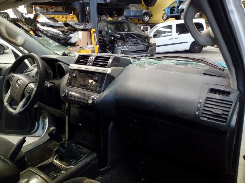 toyota land cruiser (j15) del año 2009