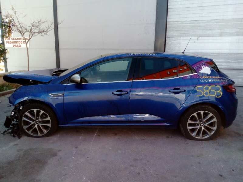 renault megane iv berlina 5p del año 2018