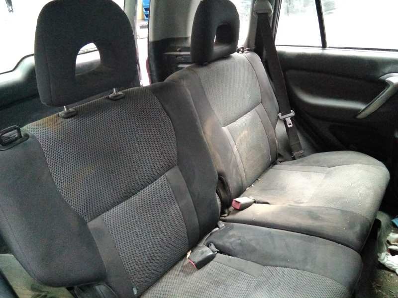 toyota rav 4 (a2) del año 2003