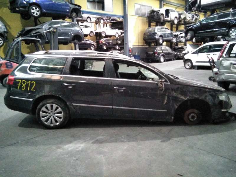 volkswagen passat variant (3c5) del año 2009