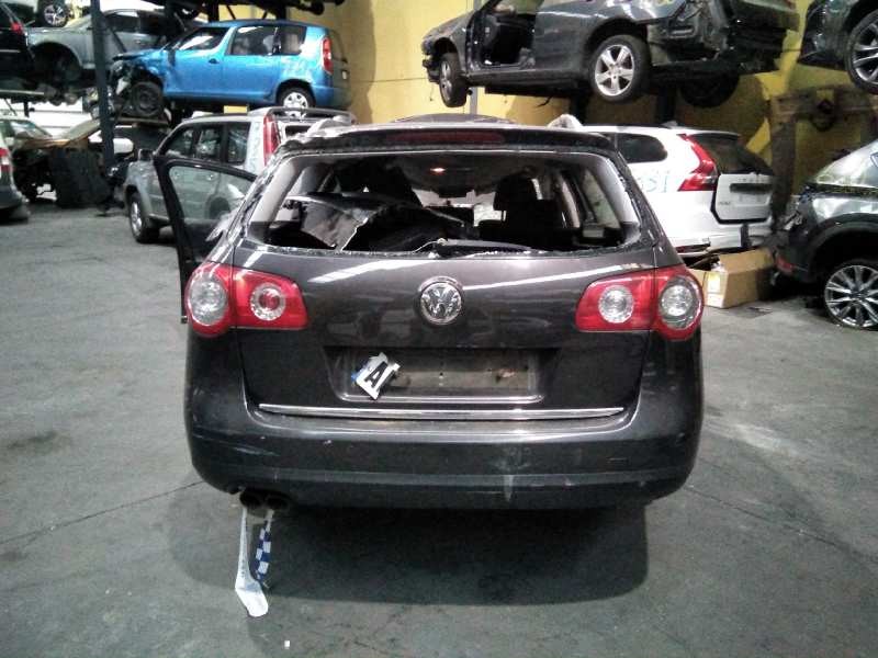 volkswagen passat variant (3c5) del año 2009
