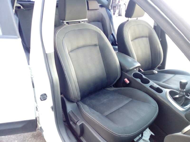 nissan qashqai (j10) del año 2011
