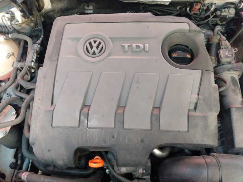 volkswagen passat variant (365) del año 2012