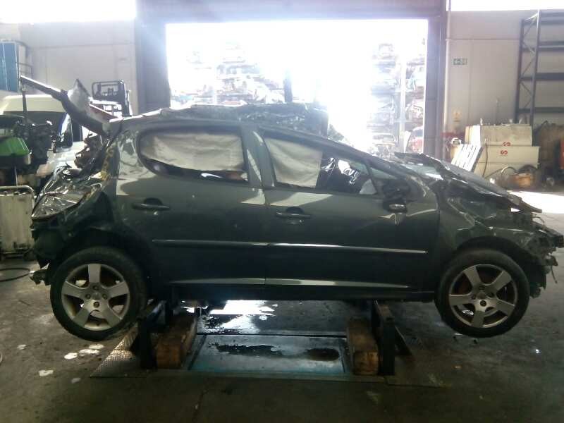 peugeot 207 del año 2009