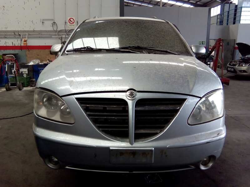 ssangyong rodius del año 2005