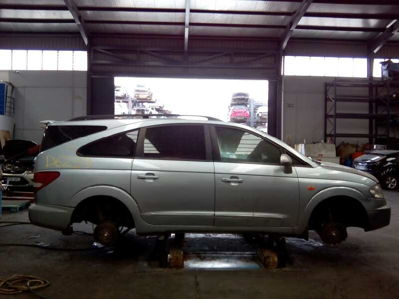ssangyong rodius del año 2005