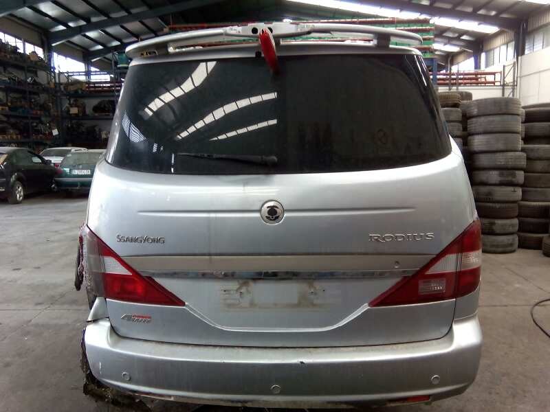 ssangyong rodius del año 2005