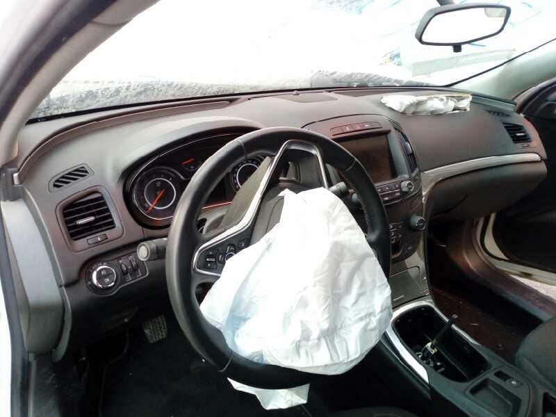 opel insignia berlina del año 2013