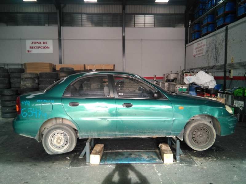 daewoo lanos del año 2002