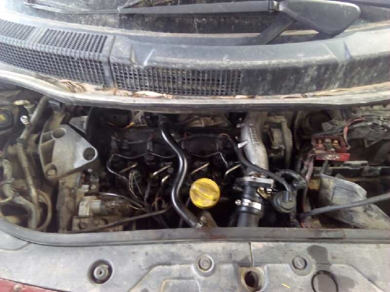 renault scenic ii del año 2004