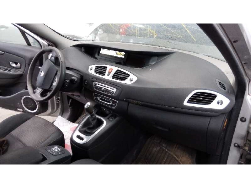 renault scenic iii del año 2010