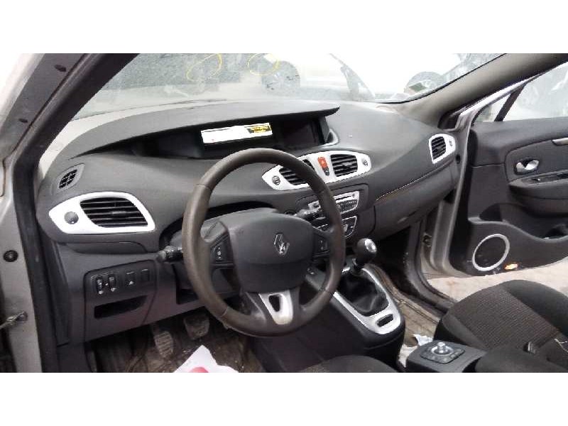 renault scenic iii del año 2010