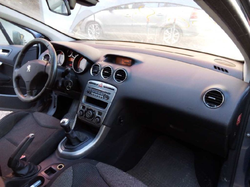 peugeot 308 del año 2008