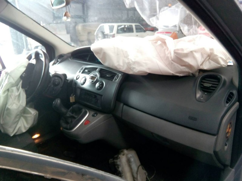 renault scenic ii del año 2004