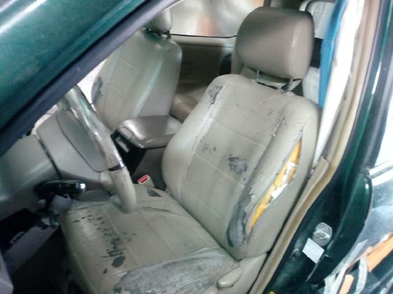 toyota land cruiser (j12) del año 2004