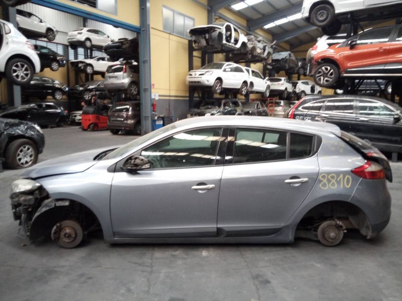 renault megane iii berlina 5 p del año 2010