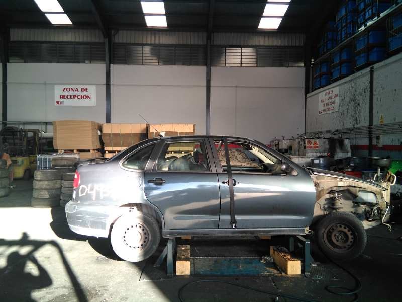 seat cordoba berlina (6k2) del año 1999
