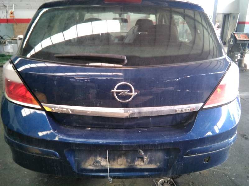 opel astra h berlina del año 2005