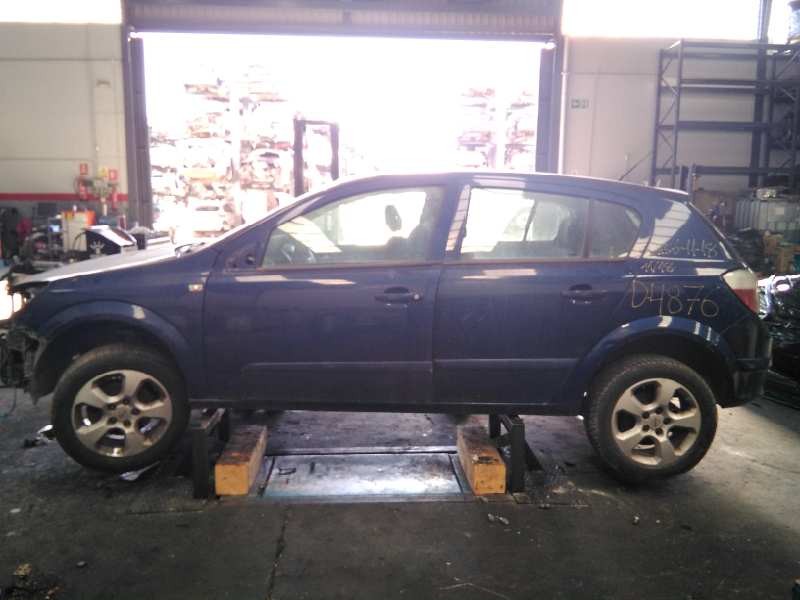 opel astra h berlina del año 2005