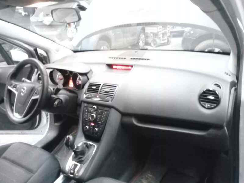 opel meriva b del año 2012