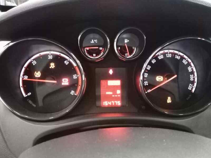 opel meriva b del año 2012