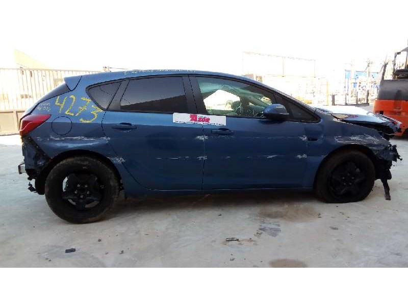 opel astra j lim. del año 2014