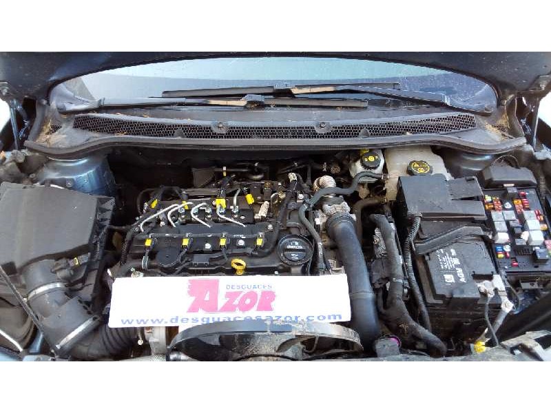 opel astra j lim. del año 2014