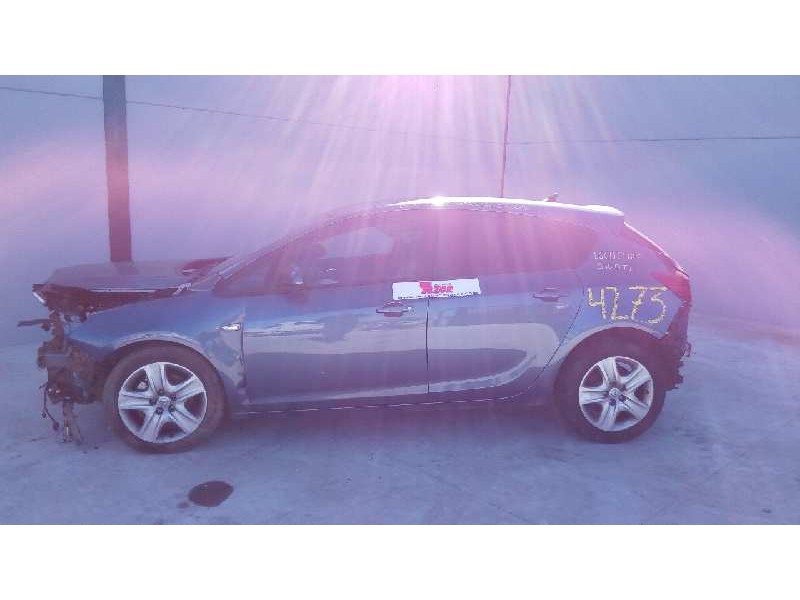 opel astra j lim. del año 2014