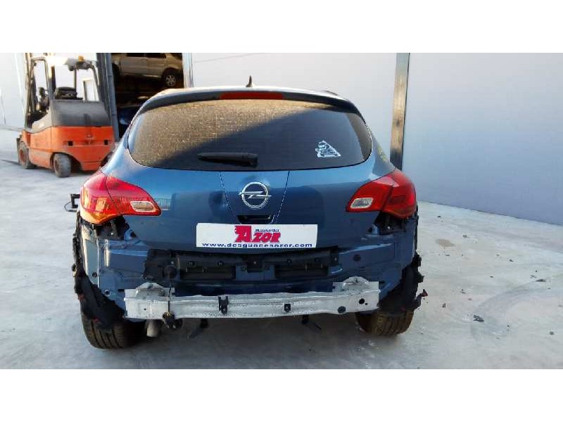 opel astra j lim. del año 2014