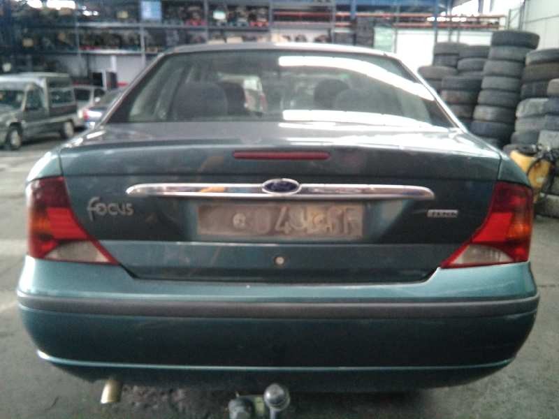 ford focus berlina (cak) del año 2002