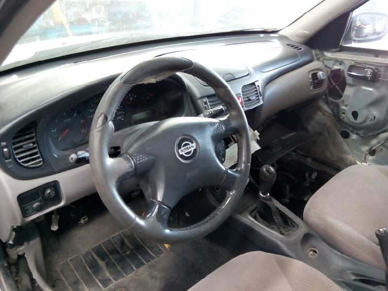 nissan almera (n16/e) del año 2001