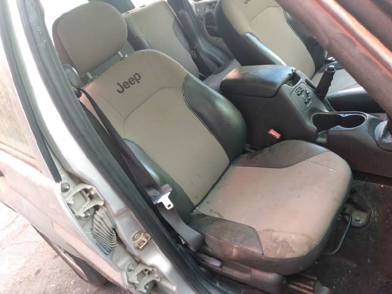 jeep cherokee (kj) del año 2004