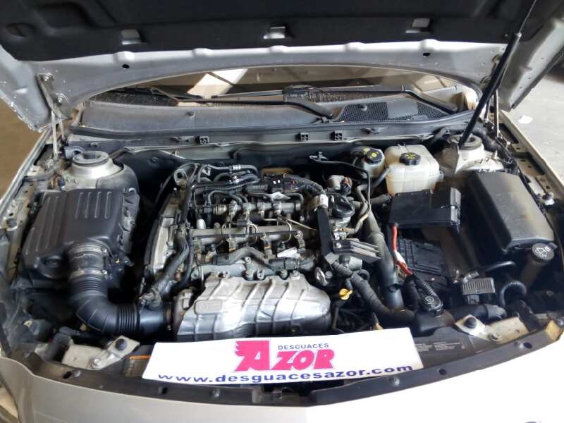 opel insignia berlina del año 2011