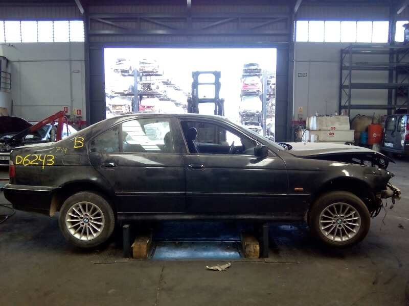 bmw serie 5 berlina (e39) del año 2000