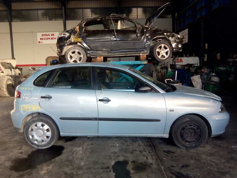seat ibiza (6l1) del año 2003